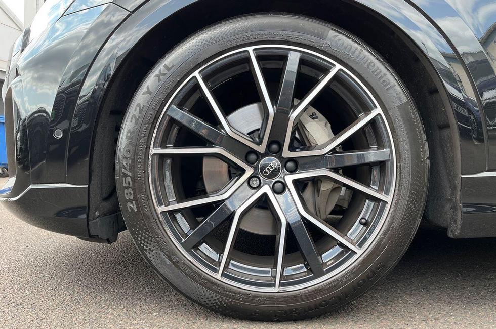 Audi Q8 Photo at-33708b2b07cf43c890ae104d6f7eb306.jpg