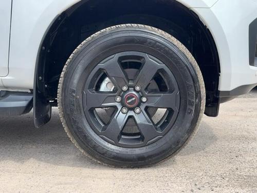 Isuzu D-MAX Photo at-33a7a926ce9247b892e7edfca9a06186.jpg
