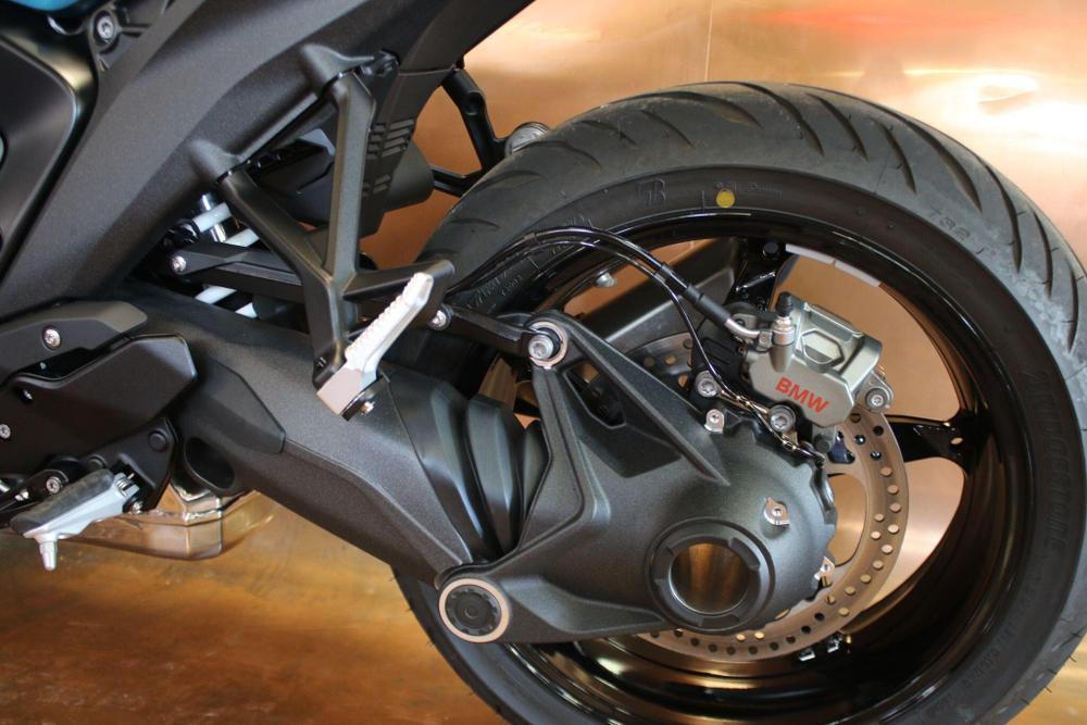 BMW R 1300 R Photo at-33daecfddbfa4f7586fdd99d74ae6374.jpg