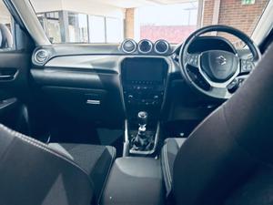 Suzuki Vitara Photo 28