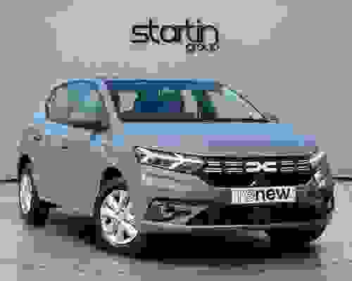 Dacia Sandero 1.0 TCe Expression Euro 6 (s/s) 5dr Grey at Startin Group