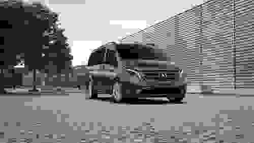 Mercedes-Benz Vito Photo at-3434e368589f4a1789213d156a6918fa.jpg