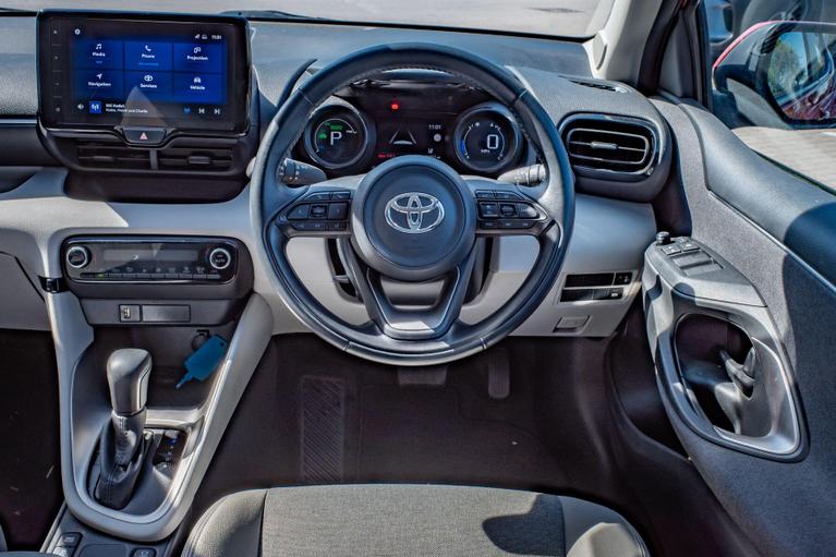Used Toyota Yaris WU72NZK 9