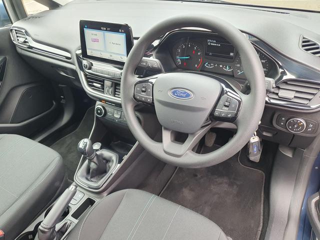 Used Ford Fiesta YT69YTH 38
