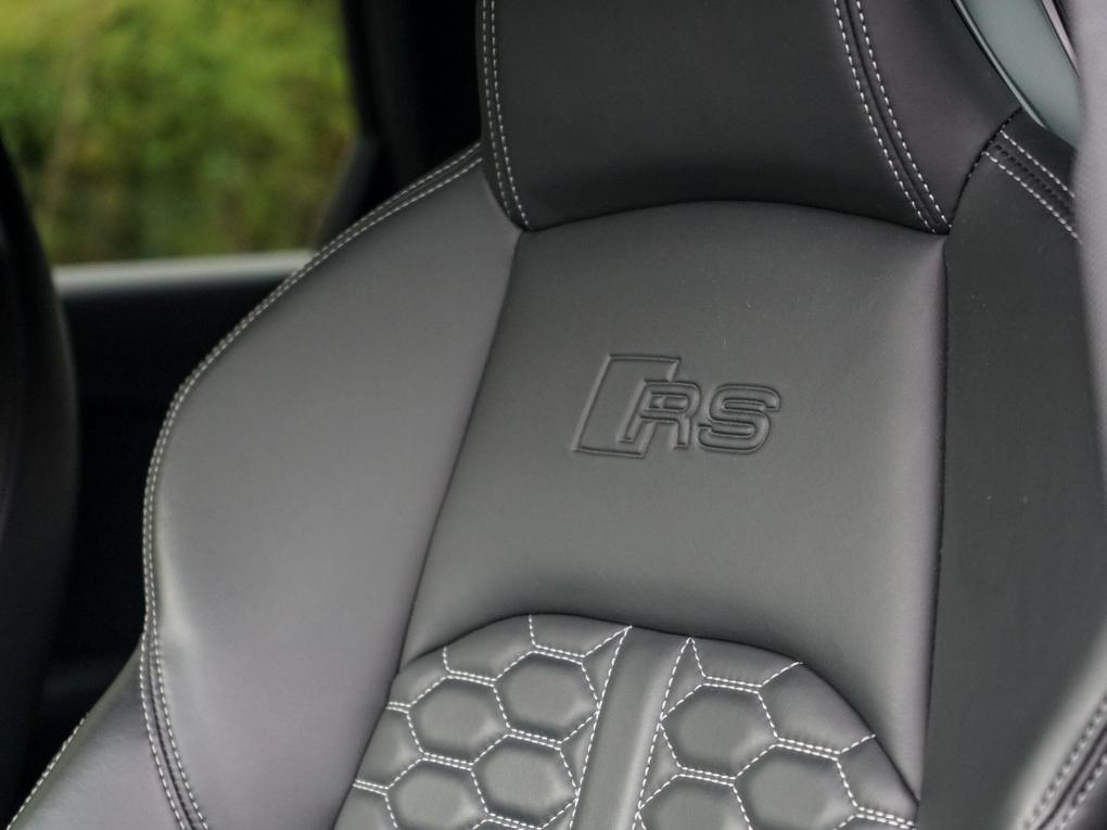 Used Audi RS4 Avant LD22EVY 14