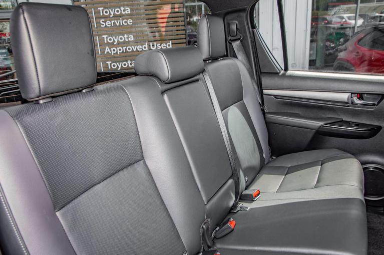 Used Toyota Hilux WR75XUW 11