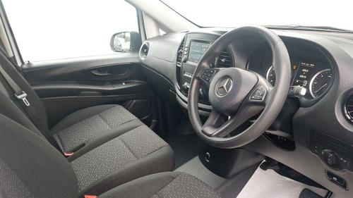 Mercedes-Benz Vito Photo at-3480196302804867a54c450c0fdefa62.jpg