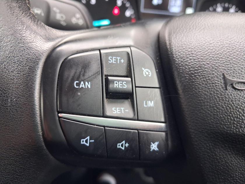 Ford Fiesta Photo at-34cad685ff2946c9908fa4b60176935e.jpg