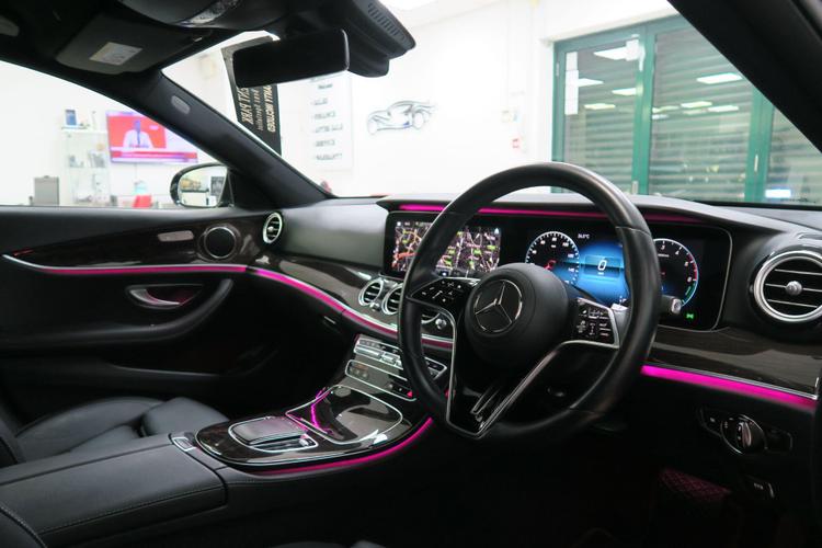 Used Mercedes-Benz E Class LR71NDU 10