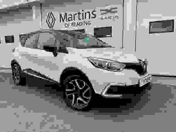 Used 2019 Renault Captur 0.9 TCe ENERGY Iconic Euro 6 (s/s) 5dr White at Martins Group