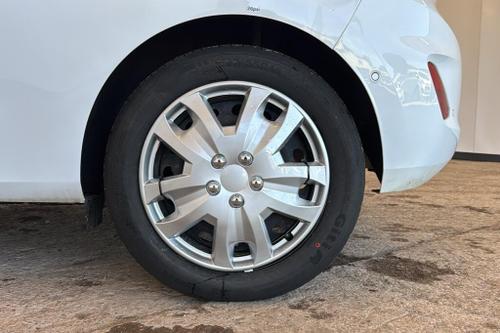 Ford FIESTA Photo at-353fc7f21cdc47d08f2bb7c427aa95c0.jpg