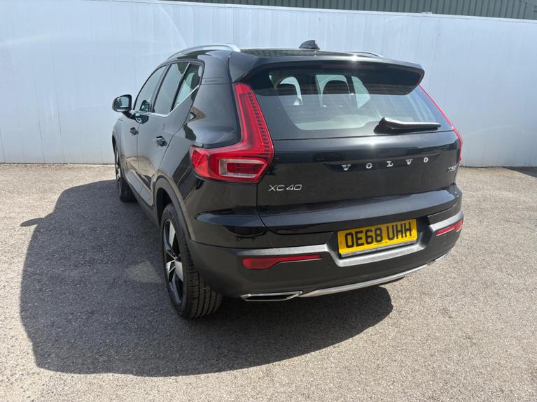 Used Volvo XC40 OE68UHH 4