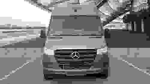 Mercedes-Benz Sprinter Photo at-354ec9809a594a3091bd0a4ecb617abe.jpg