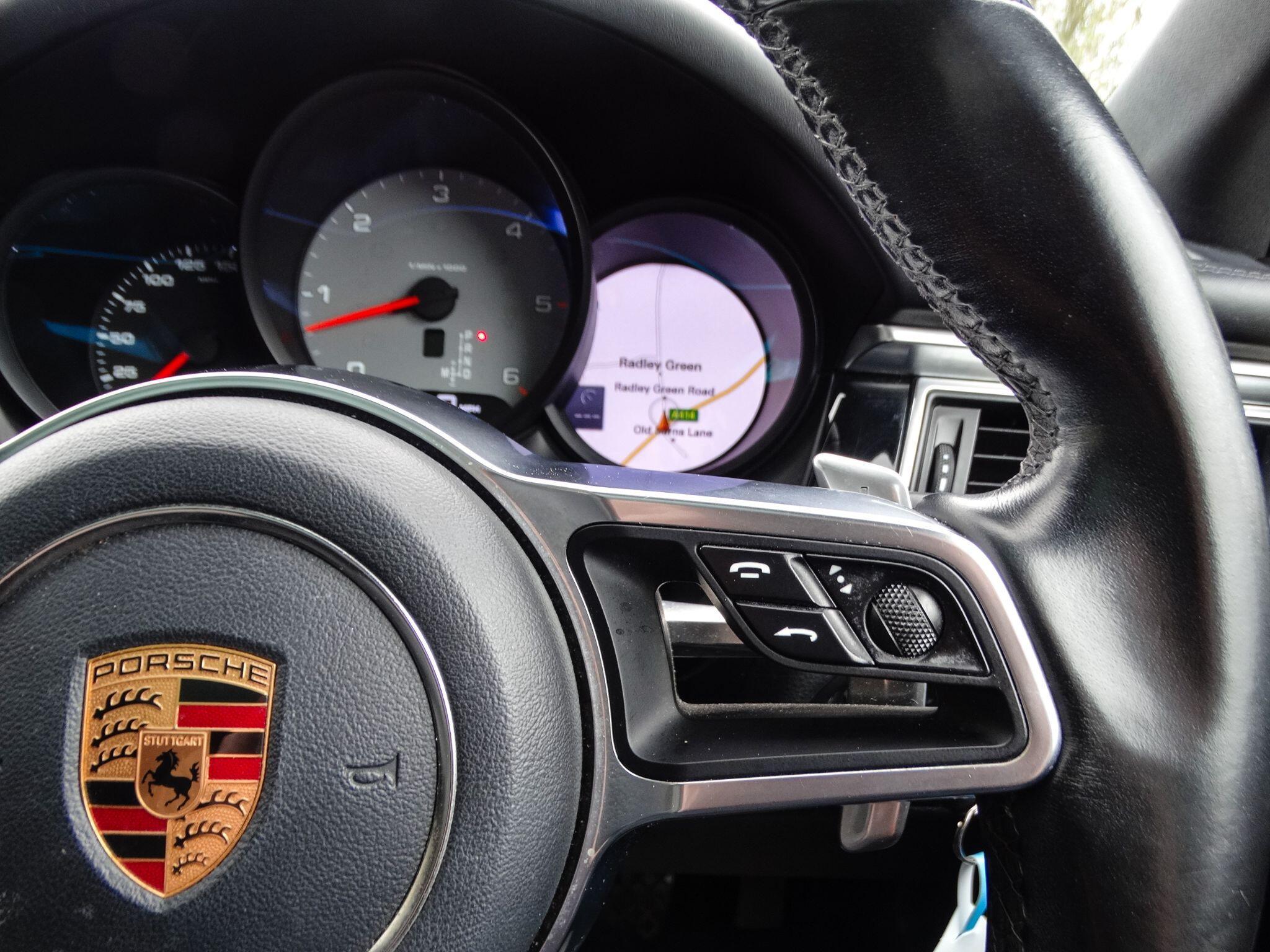 Porsche Macan 3.0 TD V6 S SUV 5dr Diesel PDK 4WD Euro 6 (s/s) (258 ps) — photo 28