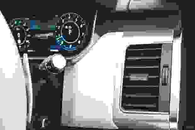 Land Rover RANGE ROVER SPORT Photo at-356870a0fcf04859a6c27419f899b2a8.jpg