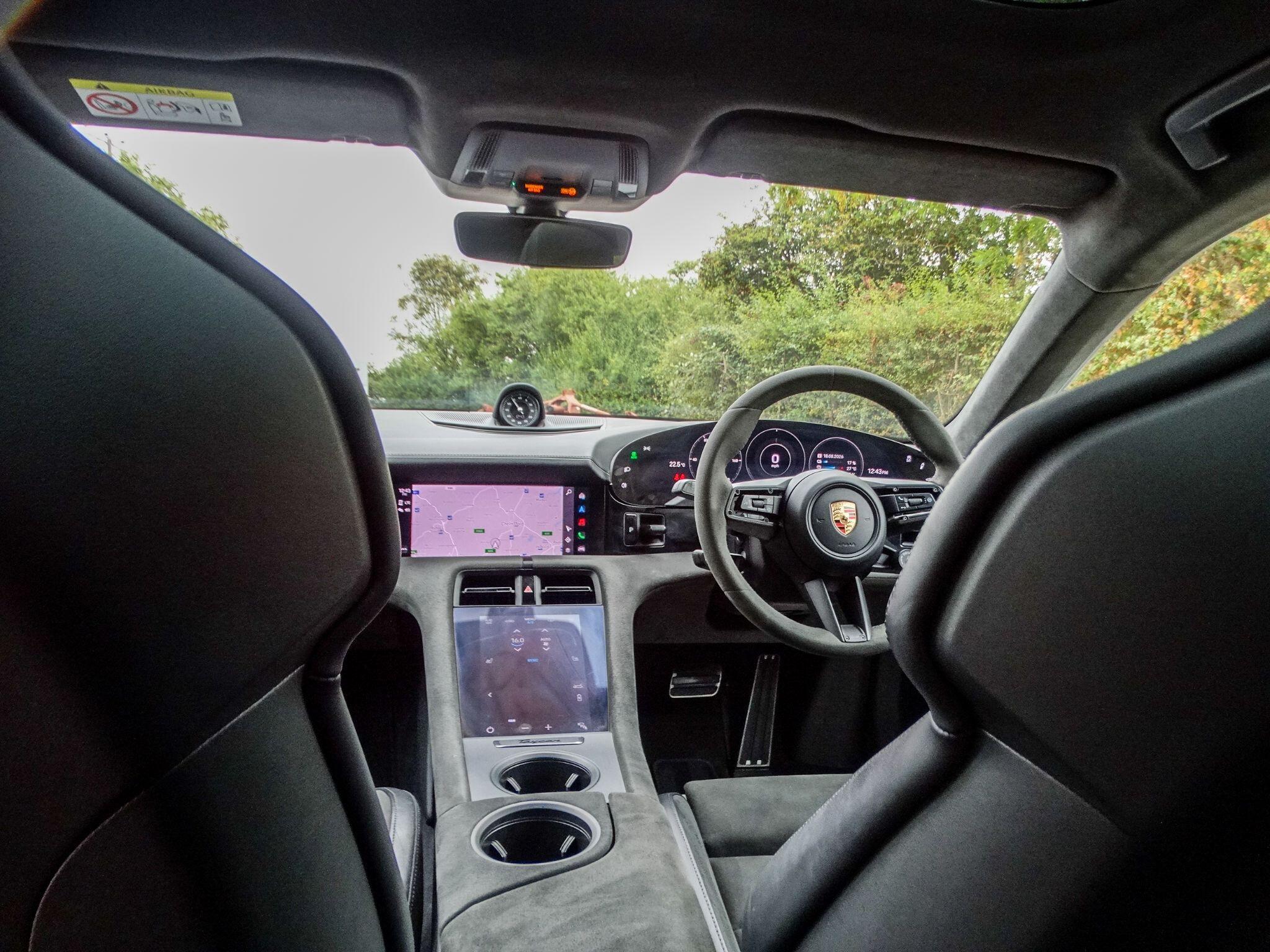 Porsche Taycan Performance Plus 93.4kWh GTS Sport Turismo Auto 4WD 5dr (11kW Charger) — photo 16