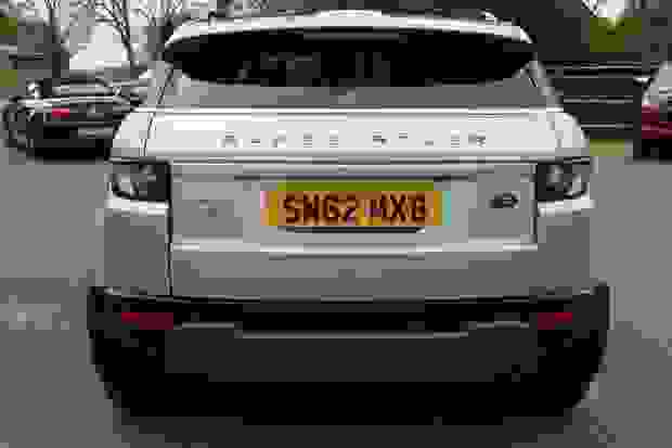 Land Rover Range Rover Evoque Photo at-3586fcfa668849d0a490a82421bd07ac.jpg