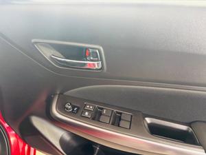 Suzuki Swift Photo 27