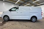 Vauxhall VIVARO Photo 5