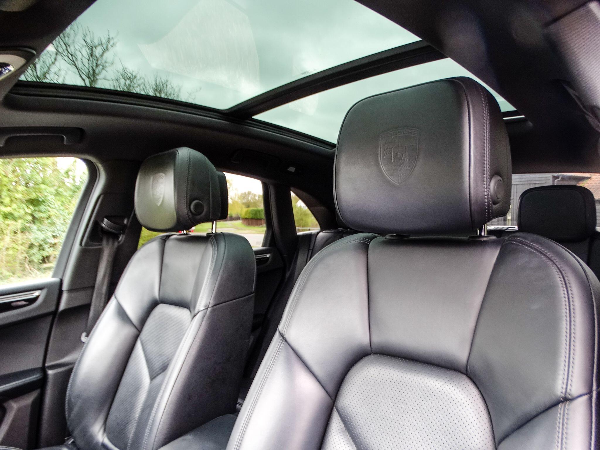 Porsche Macan 3.0 TD V6 S SUV 5dr Diesel PDK 4WD Euro 6 (s/s) (258 ps) — photo 15