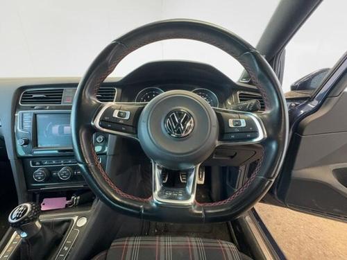 Volkswagen GOLF Photo at-35e3c30765bf4b7097437cc2316c1297.jpg