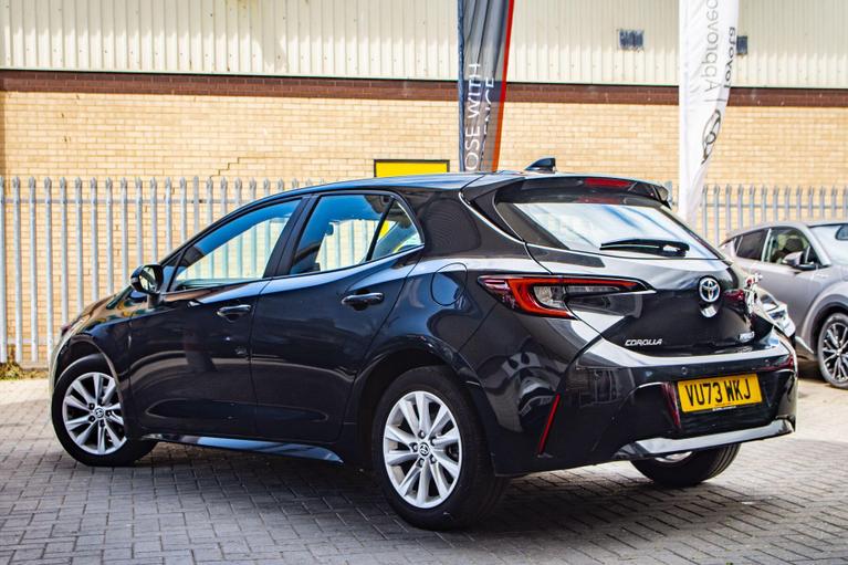 Used Toyota Corolla VU73WKJ 9