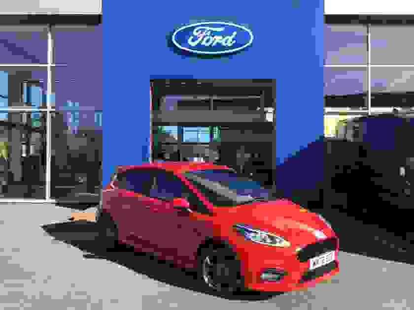 Ford Fiesta Photo at-35eb57f2eeff4f19932fddc98f784b5e.jpg