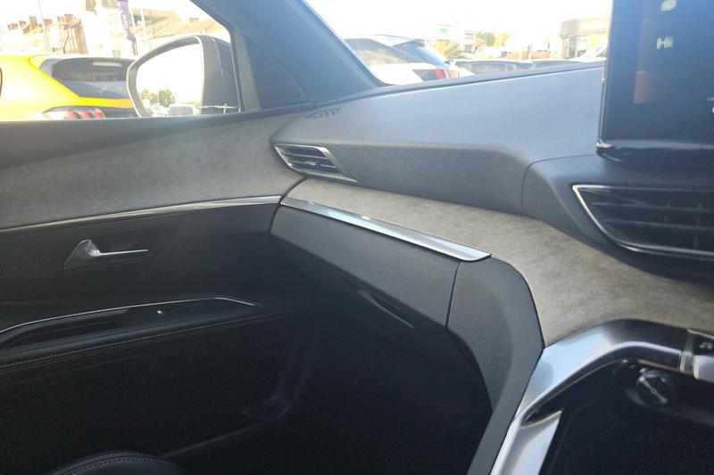 Used Peugeot 5008 KM74RJZ 27