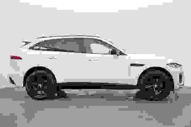 Jaguar F-PACE Photo at-3676297e18d44ed99deb054e0f66dd09.jpg