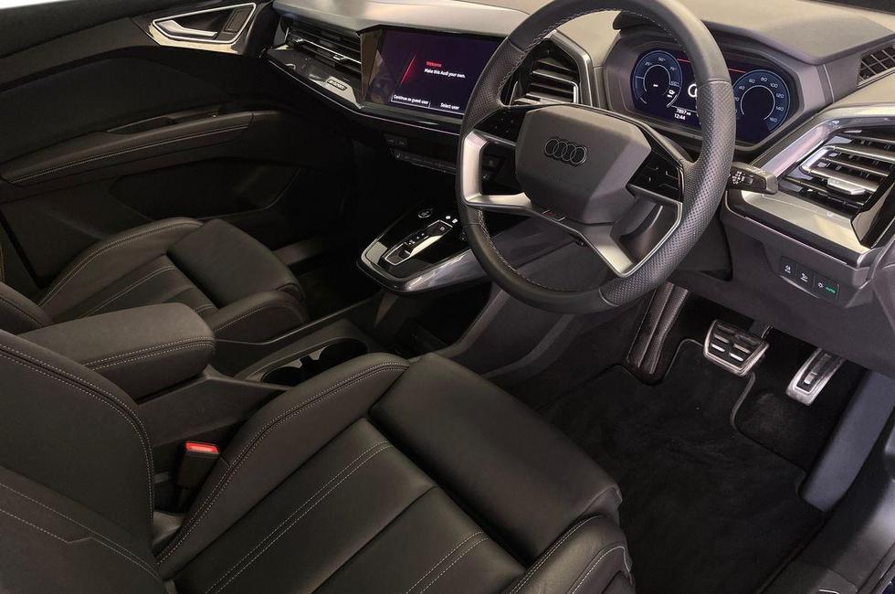 Audi Q4 Photo at-367b423aa9a341a897a9071965c9c12f.jpg
