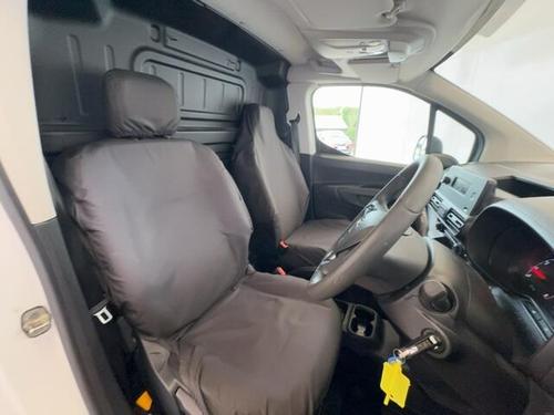 Vauxhall COMBO Photo at-36ab681628d6421095498f1f48877bef.jpg