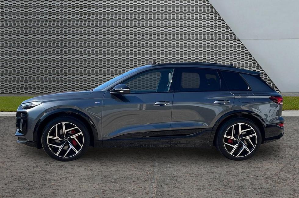 Audi Q6 Photo at-36acab9db44348fda1e5ca340d5a58bd.jpg