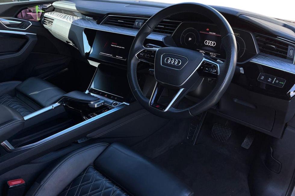 Audi e-tron Photo at-36ae0c9f472942a69cf098950b235e97.jpg