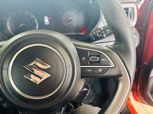 Suzuki Swift Photo 29