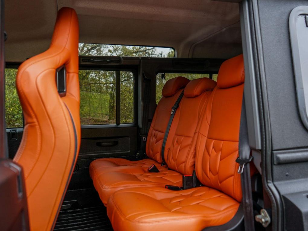 Used Land Rover Defender 110 BXI3945 16