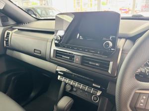 Mitsubishi L200 Photo 33