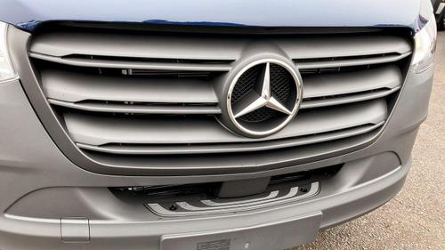 Mercedes-Benz Sprinter Photo at-375fcea8b0f8410faef1676cd1fc30ce.jpg
