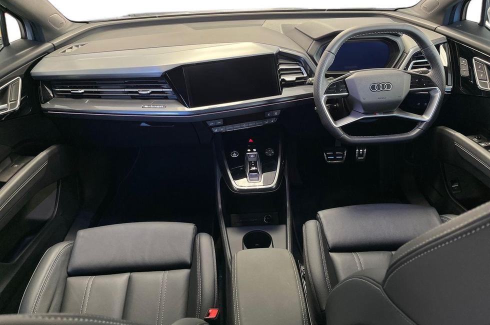 Audi Q4 Photo at-37649d6ab1a2404a8e27d33ced6323ef.jpg