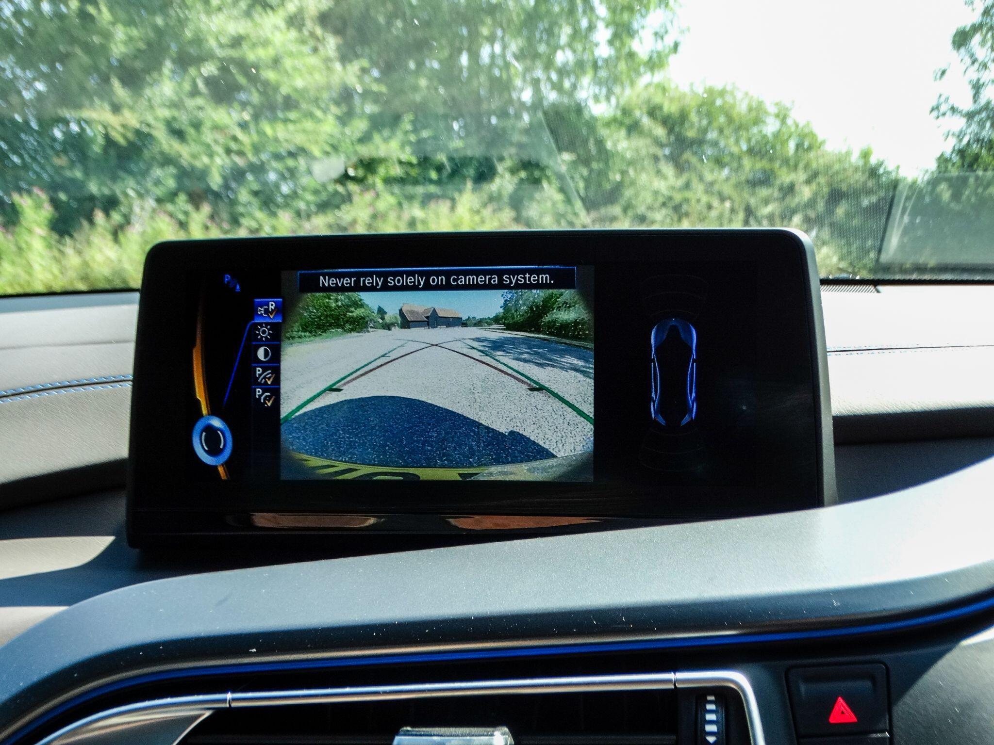 BMW i8 1.5 7.1kWh Auto 4WD Euro 6 (s/s) 2dr — photo 25