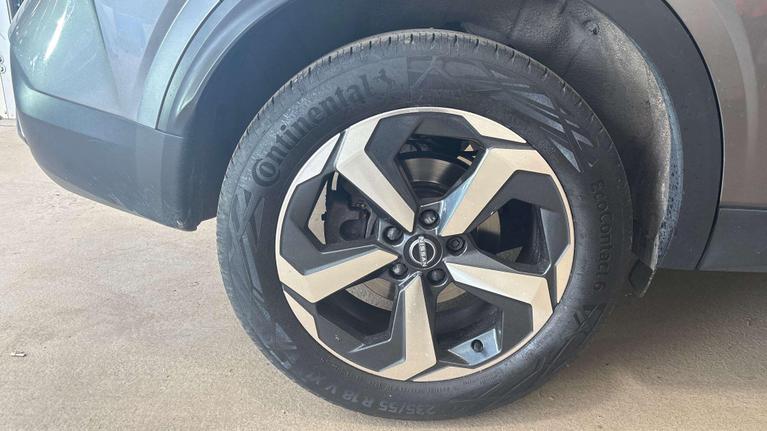 Used Nissan Qashqai DN72WFY 7