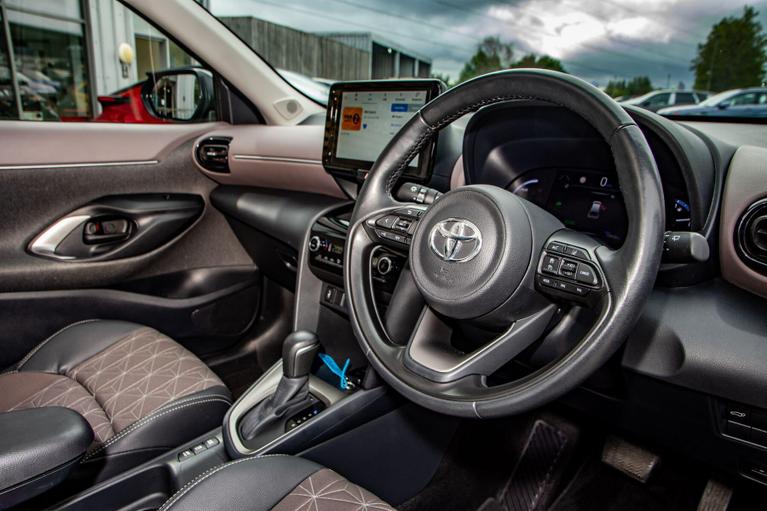 Used Toyota Yaris Cross WN22DGU 12