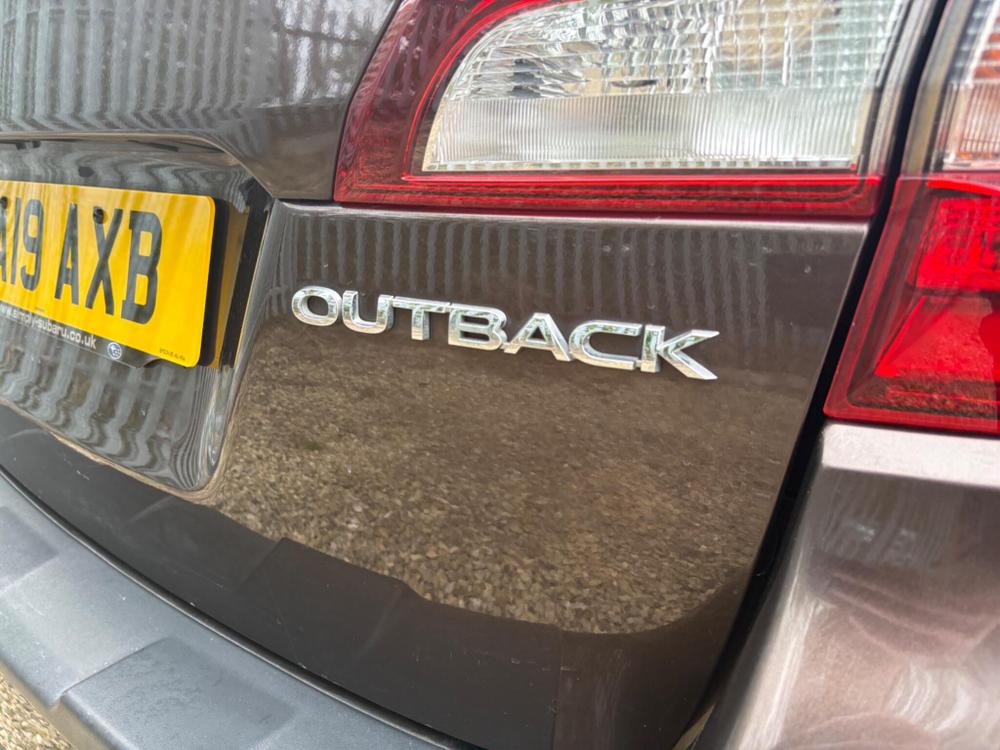Used Subaru Outback EA19AXB 12
