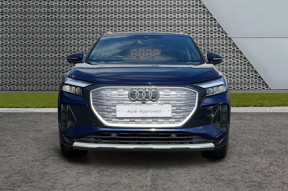 Audi Q4 Photo at-389dd6bf77234e15a18d799d82f8339a.jpg