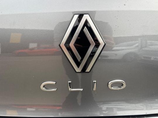 Renault Clio Photo at-38ae88c461074ff1aff6b07d1f10093c.jpg