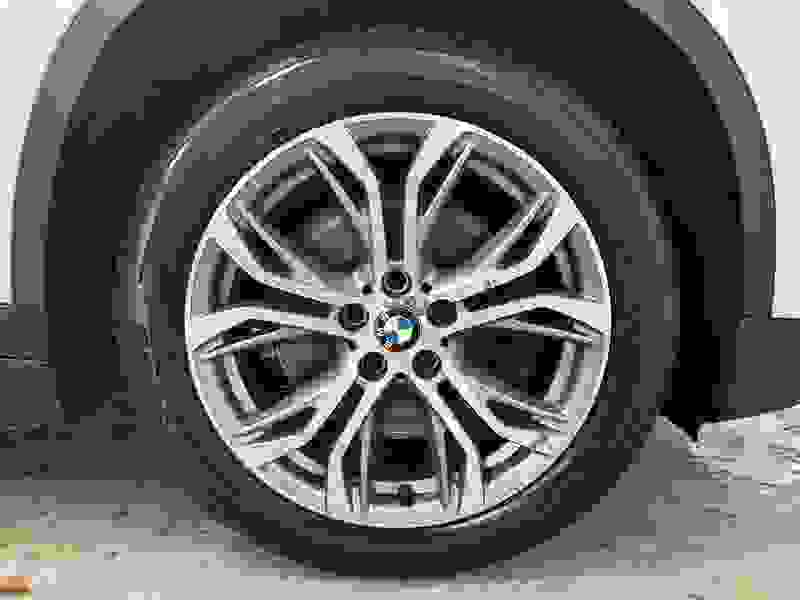 BMW X1 Photo at-38b44163debf4b27b054d17dc7e89a73.jpg
