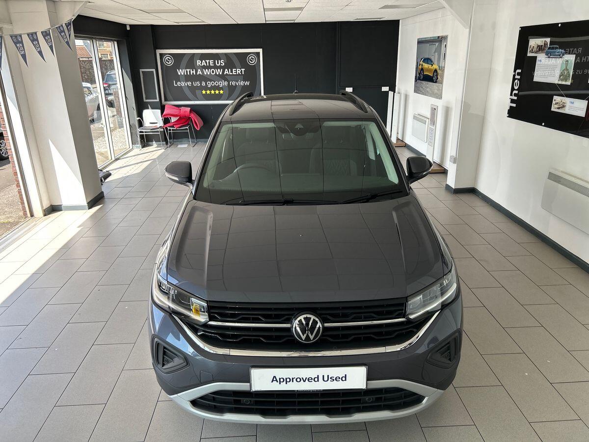Volkswagen T-cross Photo at-38b83a480d19402daa15988e67266d26.jpg