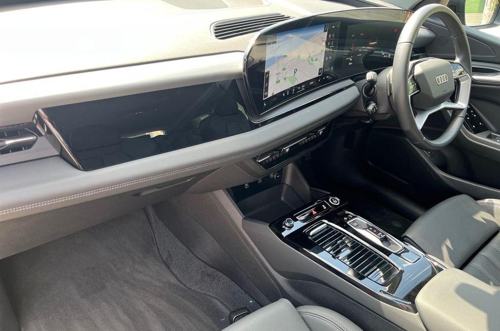 Audi Q6 Photo at-38bdba754f0547aab9205a369df00769.jpg