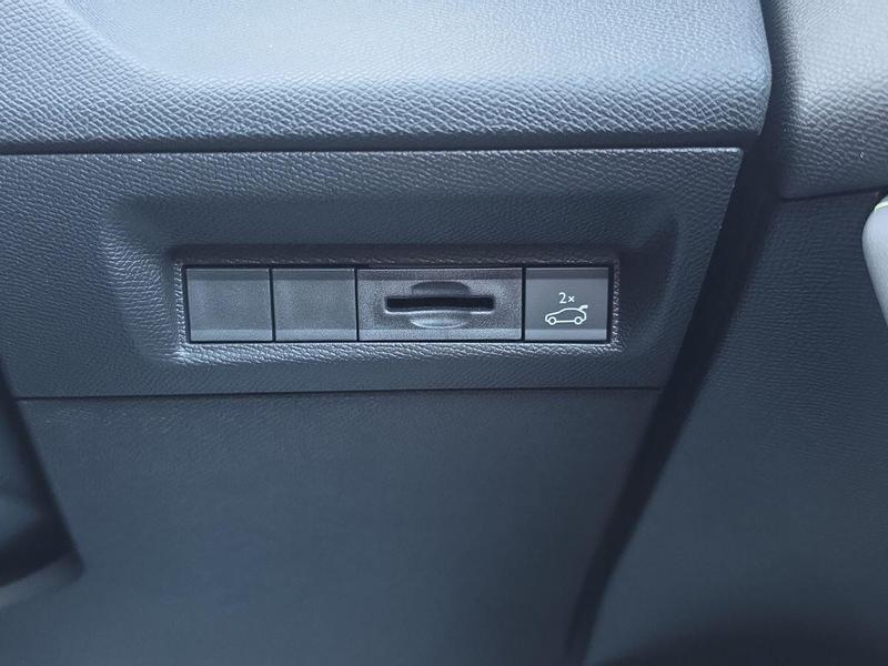 Used Peugeot 408 ME24LNC 37