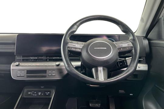 Hyundai KONA Photo at-391a1994983e4257b6c9c61667291b5c.jpg