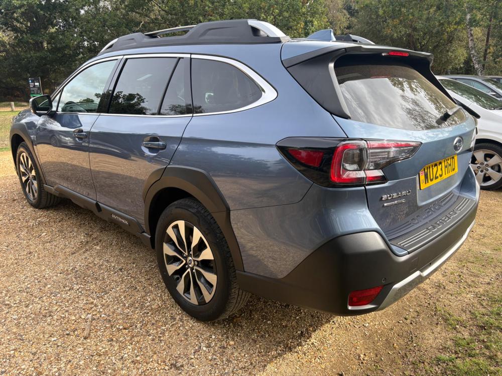 Subaru Outback Photo at-394689ee196c454185125a9fe08b7e2f.jpg